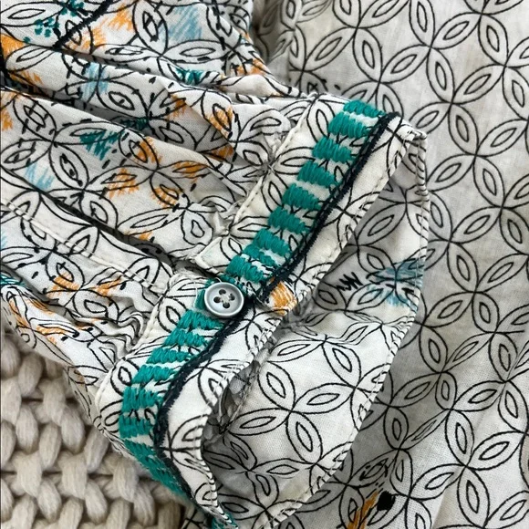 Lucky Brand Floral Blouse - Green and Cream - Picture 4 of 6